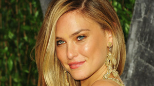 Illustration for article titled Sharon Stone Accused of Racism, Religious Persecution and First-Degree Bitchery